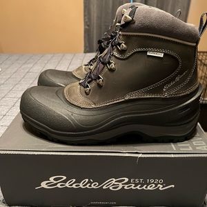 Eddie Bauer Snowfoil Boots